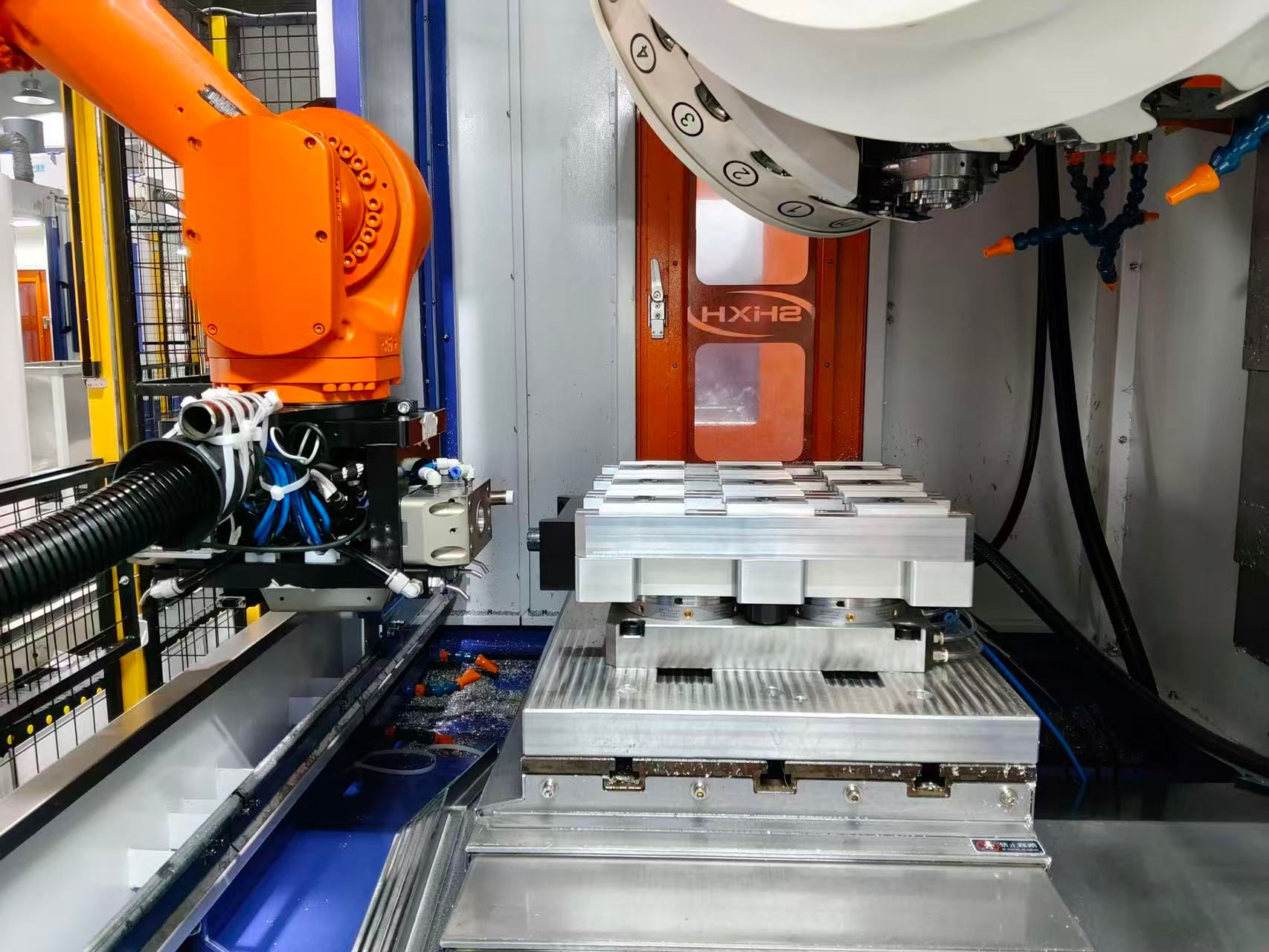 NEXTAS zero-point workholding in an automated CNC fixture setup